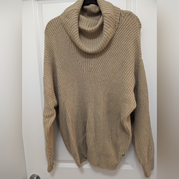 Plenty monk & Lou oatmeal colored sweater in size medium - Picture 1 of 5